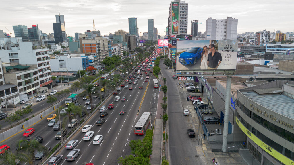 Vallas publicitarias en Perú: guía para elegir